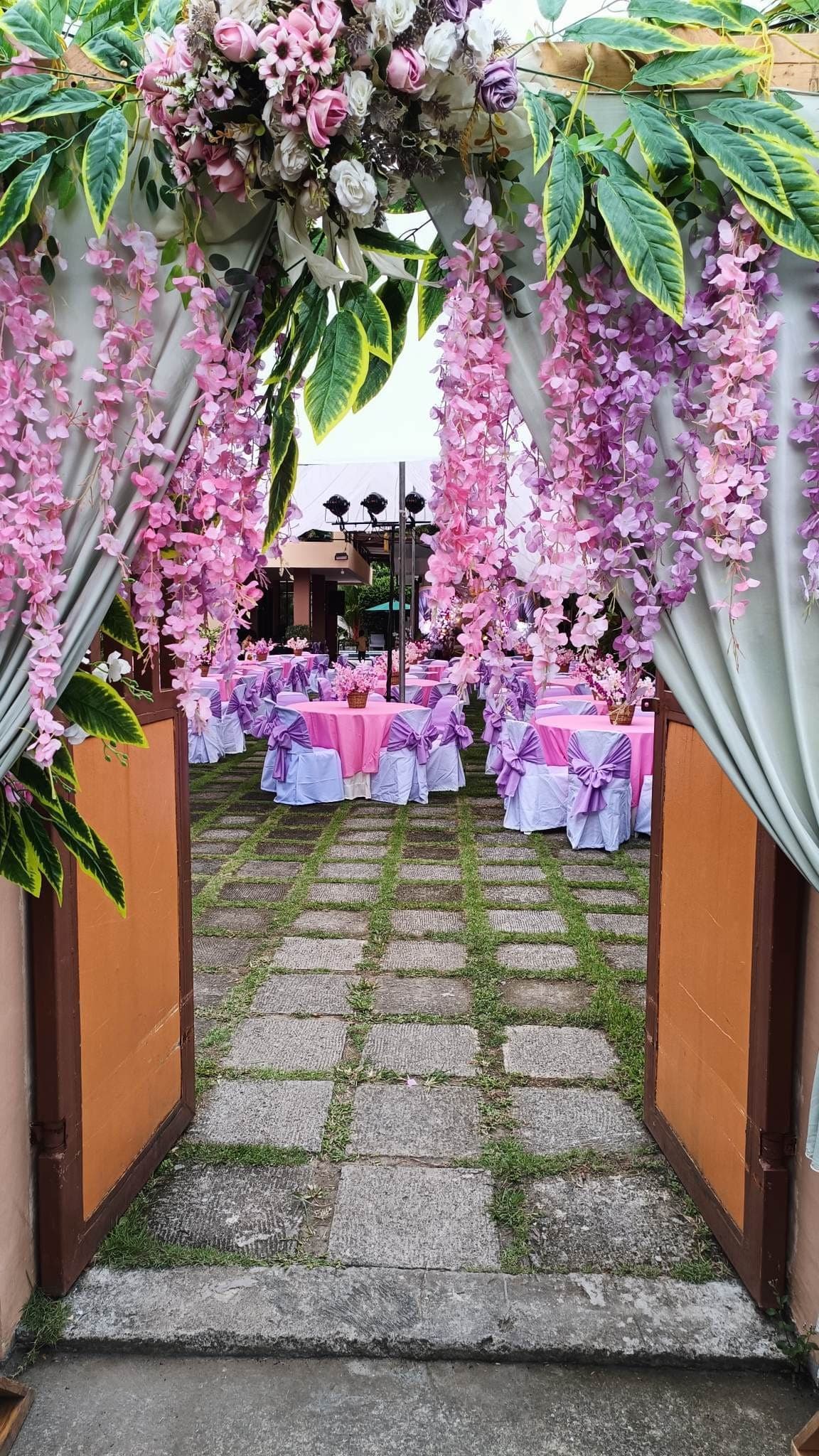 Event gathering at poolside