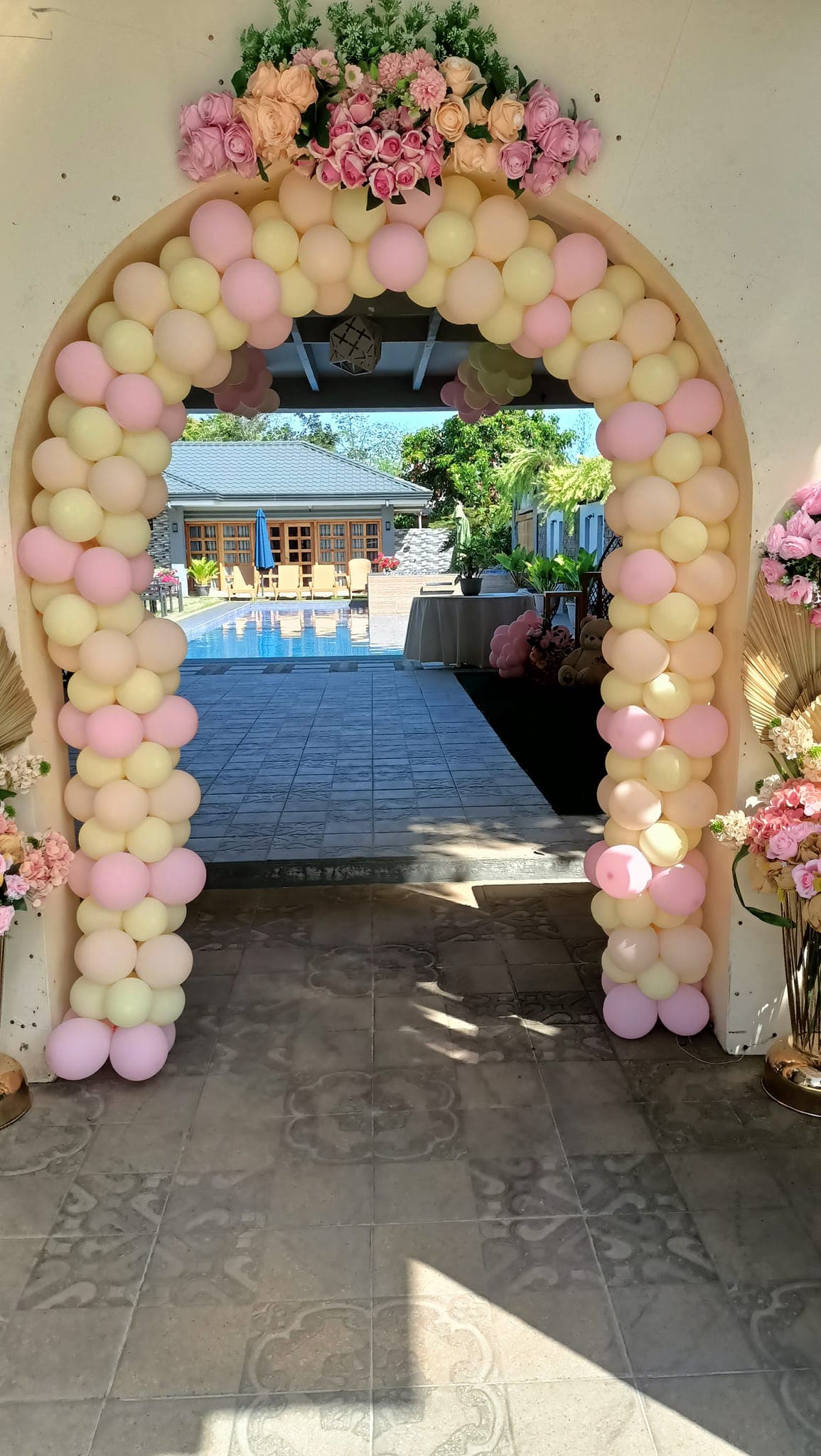 Event dining arrangement