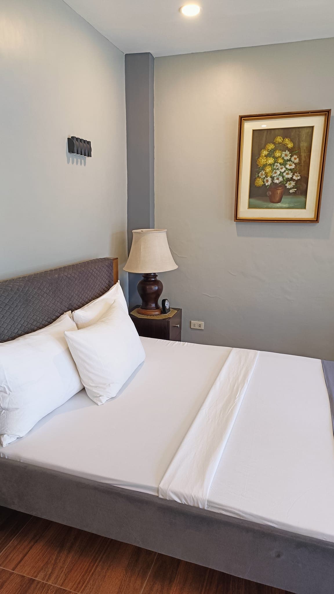 Erynn Chalet room detail